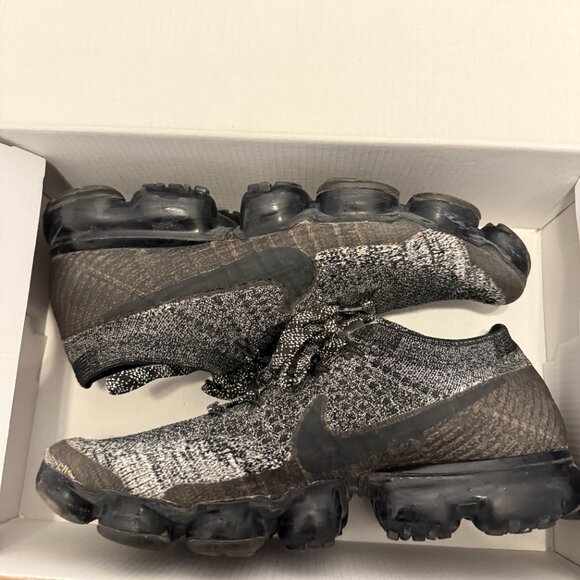 Nike Air Vapormax Flyknit Oreo 2.0 - Size 9 - Black - Picture 4 of 10